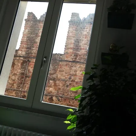 Romantic 아파트 *